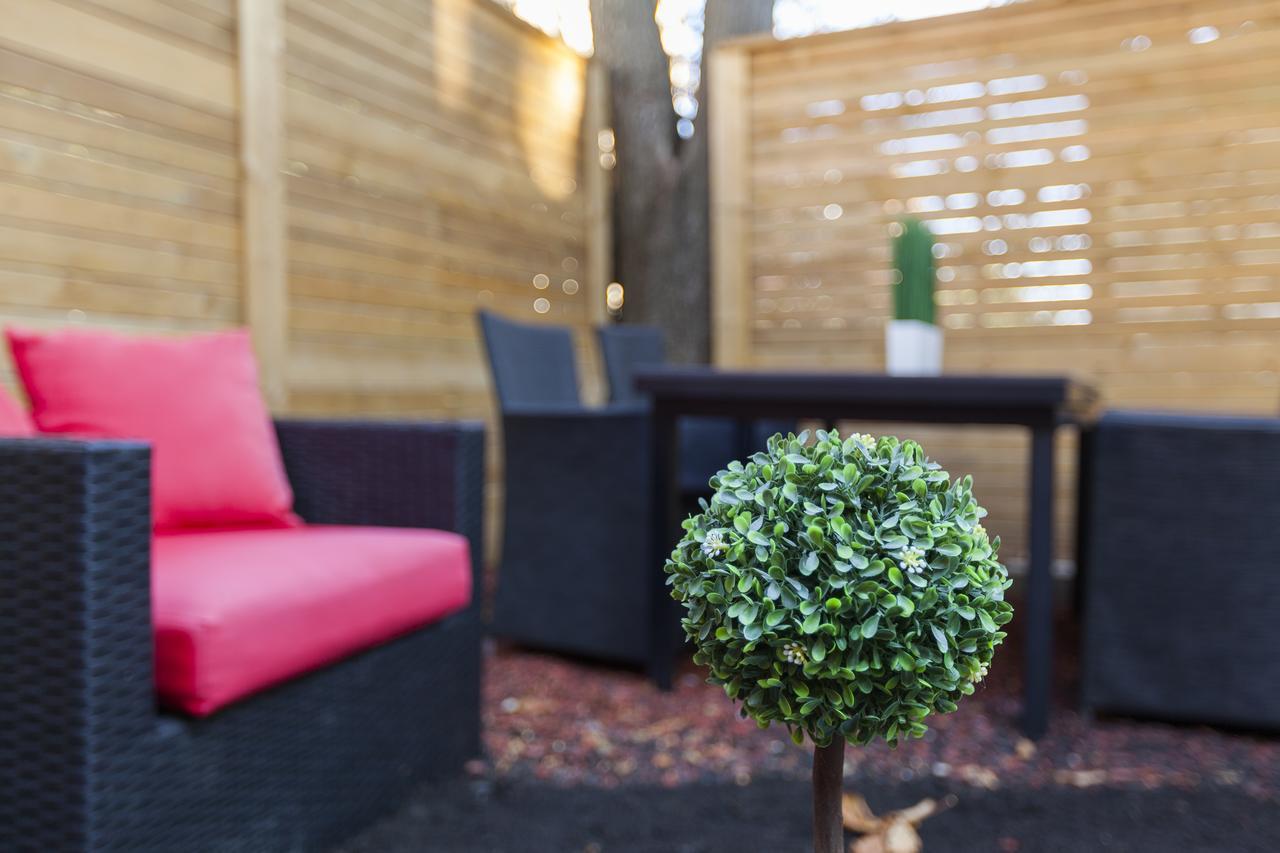 Nb Urban Luxury Suites Toronto Luaran gambar
