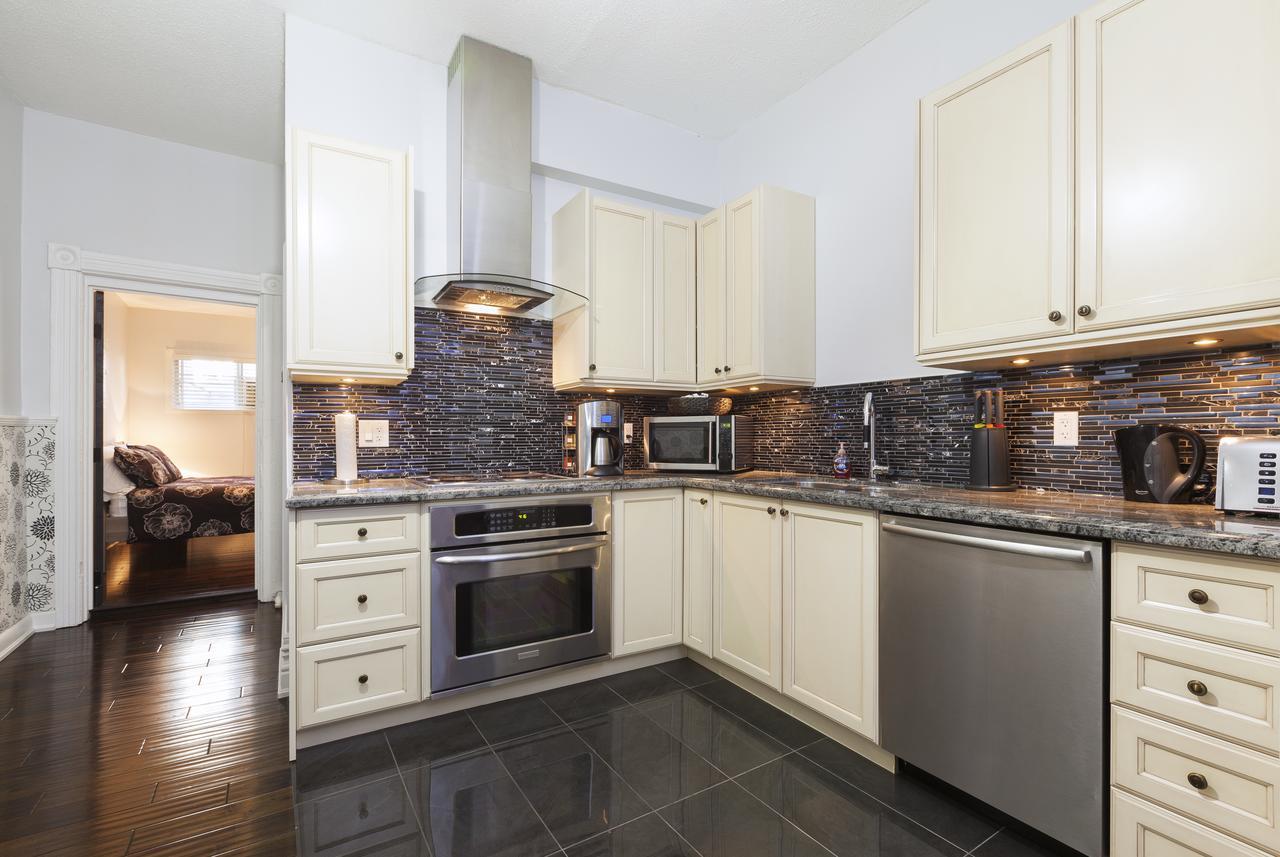 Nb Urban Luxury Suites Toronto Luaran gambar